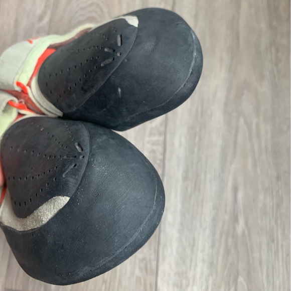 Butora Acro Climbing Shoe Orange / Wide Fit - Picture 5 of 6